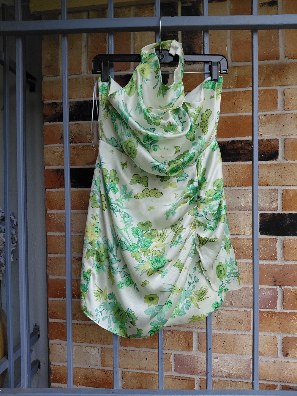 Elliatt Green and White Floral Satin Dress #(C23)